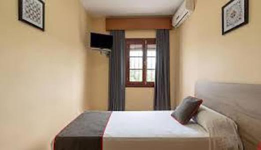 Hostal-Restaurante El Paisano Guadalema de los Quinteros Kültér fotó
